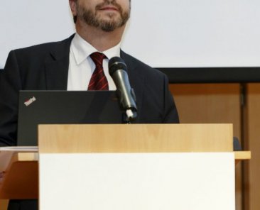 las empresas necesitan entre cuatro y ocho